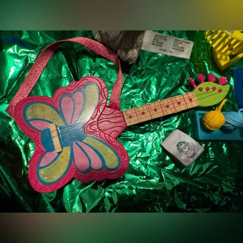 American Girl doll butterfly guitar, woodchuck, small animal cage & accessories